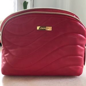 Women travel cosmetic bag